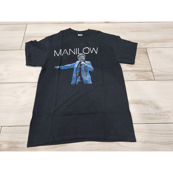 Vtg Adult Barry Manilow Live In Concert Official T-shirt Size Medium - Picture 1 of 3